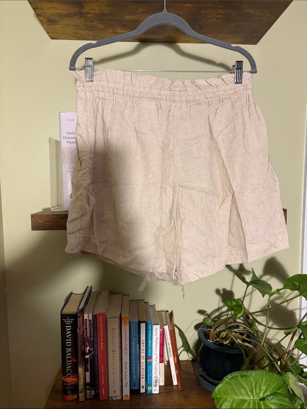 H&M Beige Linen Blend Paperbag Waist Shorts Size